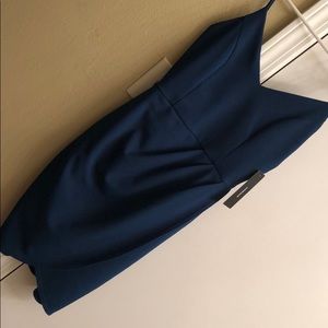 SOLD 💚 VERY Flattering NWT LuLus Wrap Dress 💚